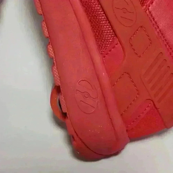 Heelys Skate Shoe Red Force Sneaker Wheeled Low Top SZ Youth 4 - Picture 8 of 14